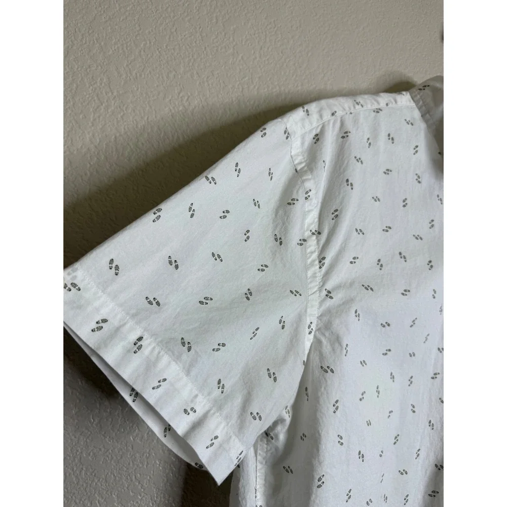 Banana Republic L Shirt‎ White Short Sleeve Slim Fit Organic Cotton Footprint